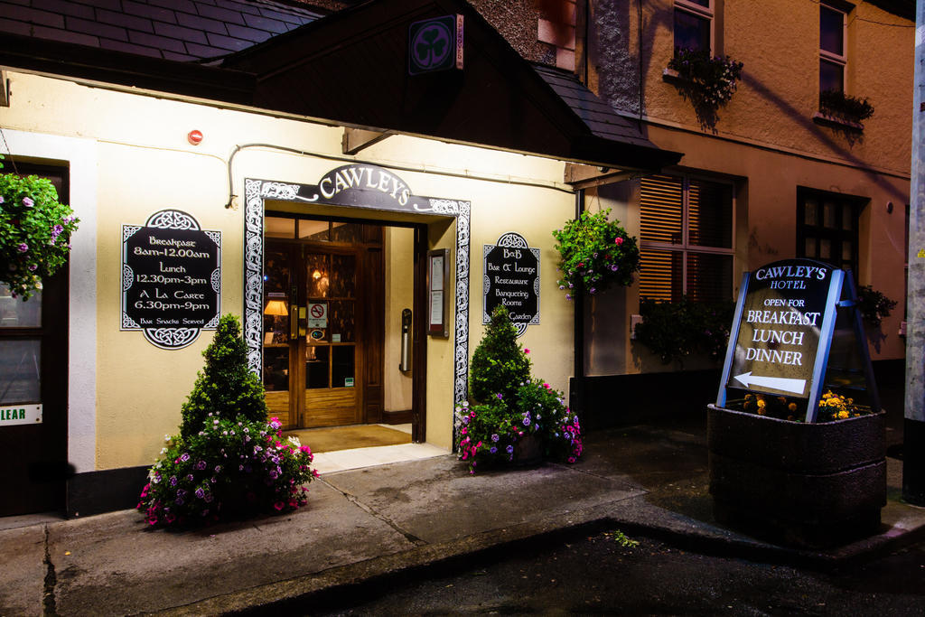 Cawley'S Guesthouse Tubbercurry Exterior photo